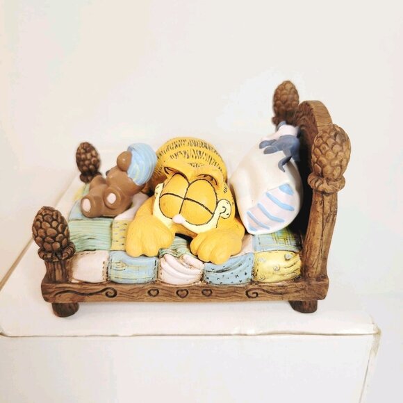 Vtg Danbury Mint Garfield Figurine "CatNap” by Jim Davis 1993 - Picture 1 of 7